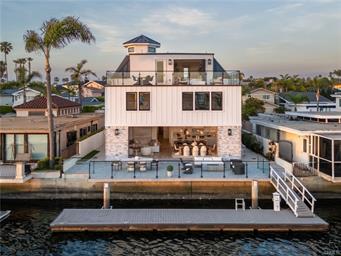 17007 Edgewater Lane, Huntington Beach, CA 92649
