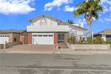 19251 Worchester Lane, Huntington Beach, CA 92646