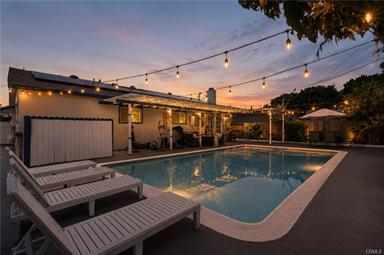 16842 Lucia, Huntington Beach, CA 92647