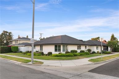 2904 Club House Road, Costa Mesa, CA 92626