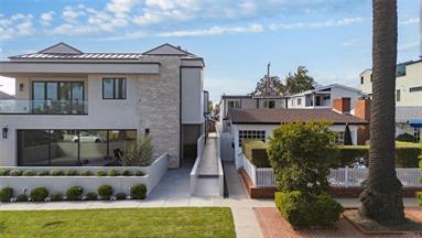 611 1/2 Marguerite #B, Corona Del Mar, CA 92625