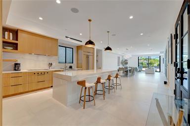 203 Indianapolis Avenue, Huntington Beach, CA 92648