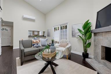 1118 Sandi Lane, Costa Mesa, CA 92627