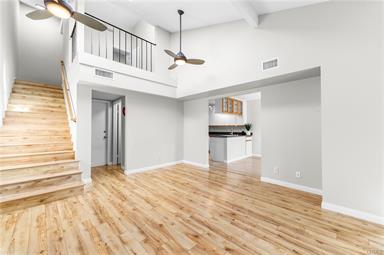 345 University #F6, Costa Mesa, CA 92627