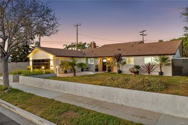 2750 San Carlos, Costa Mesa, CA 92626