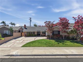 17771 Misty Lane, Huntington Beach, CA 92649