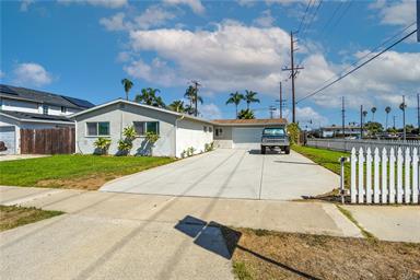 2252 Federal, Costa Mesa, CA 92627