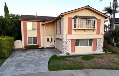16452 Whittier Lane, Huntington Beach, CA 92647
