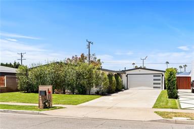 2135 Parsons Street, Costa Mesa, CA 92627